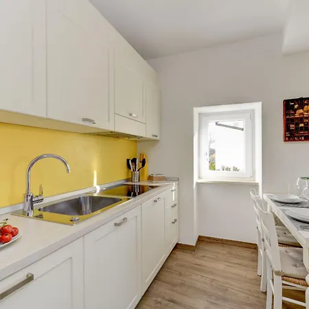 Mgh Alla Lanterna Apartamento Costermano